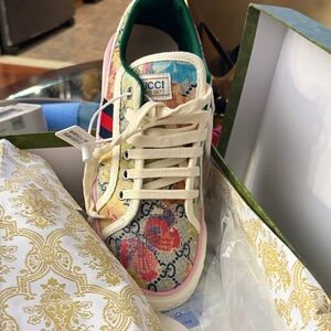 Gucci Multicolor Floral Lace-Up Sneakers